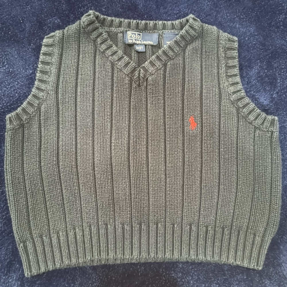 Ralph Lauren vest.  Knitted design,   Navy blue red logo(2) 4x20